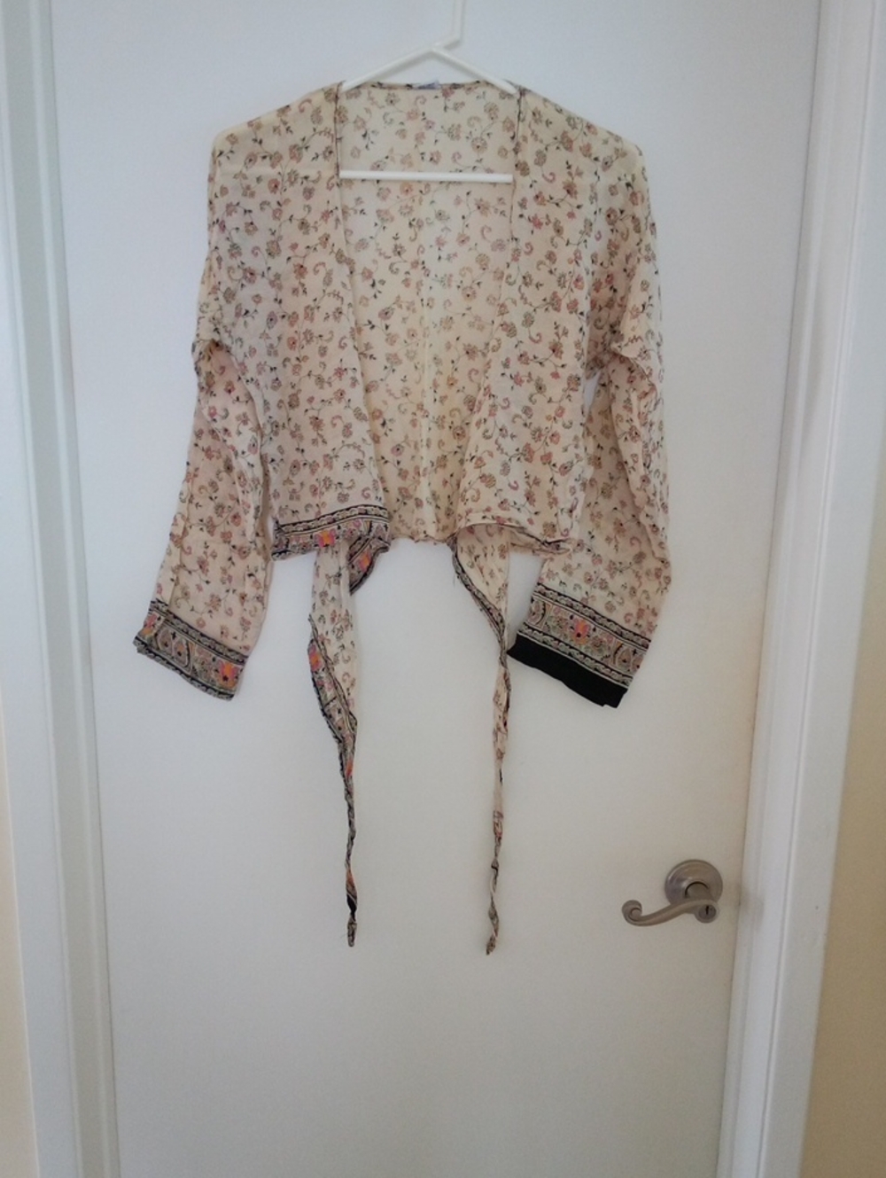 Wrap Around Floral Tie-Front Kimono Blouse - Cream